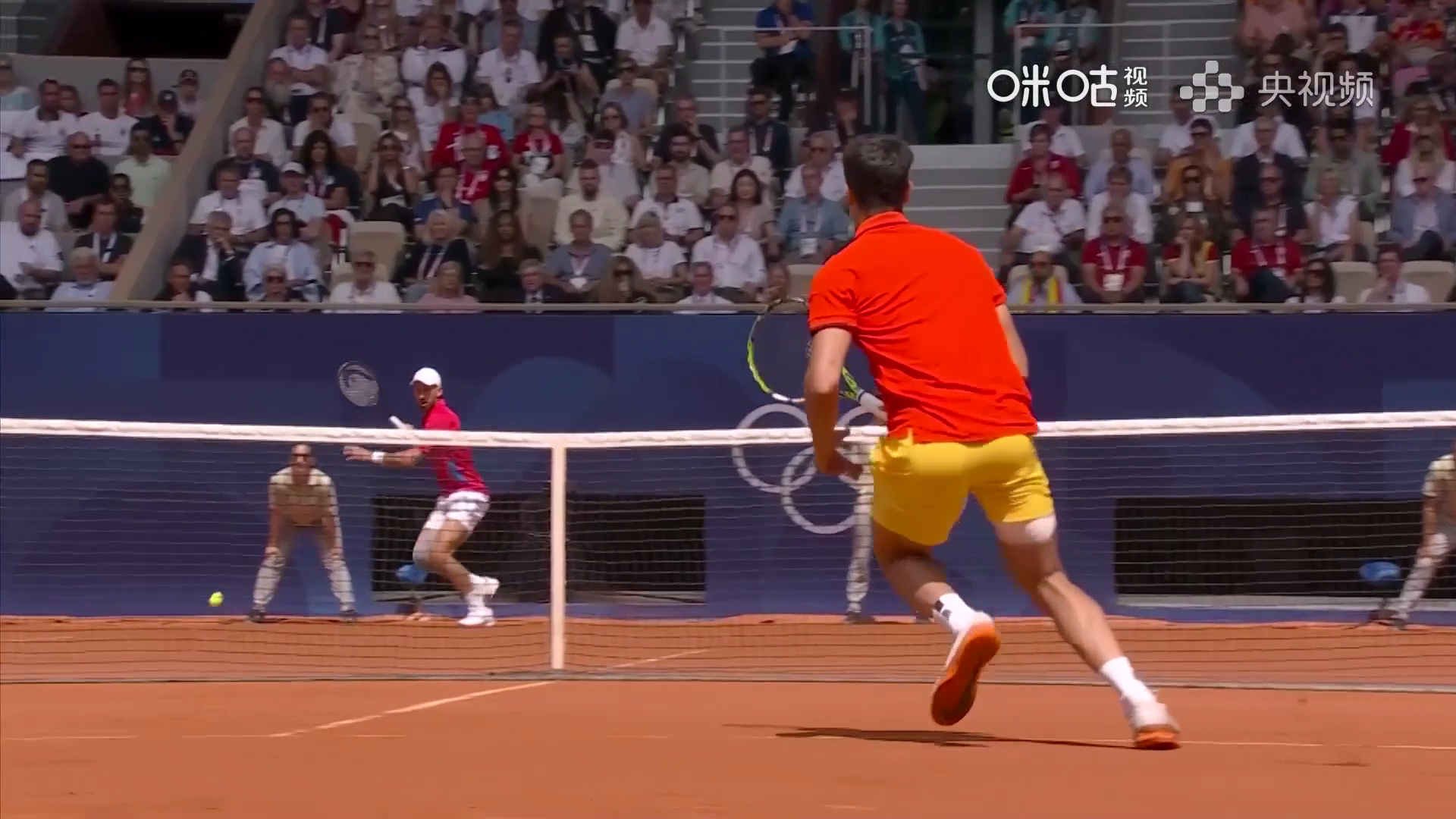 欧洲网球队绝杀英国网球队,德约科维奇爆发神勇 欧洲网球队绝杀英国网球队,德约科维奇爆发神勇