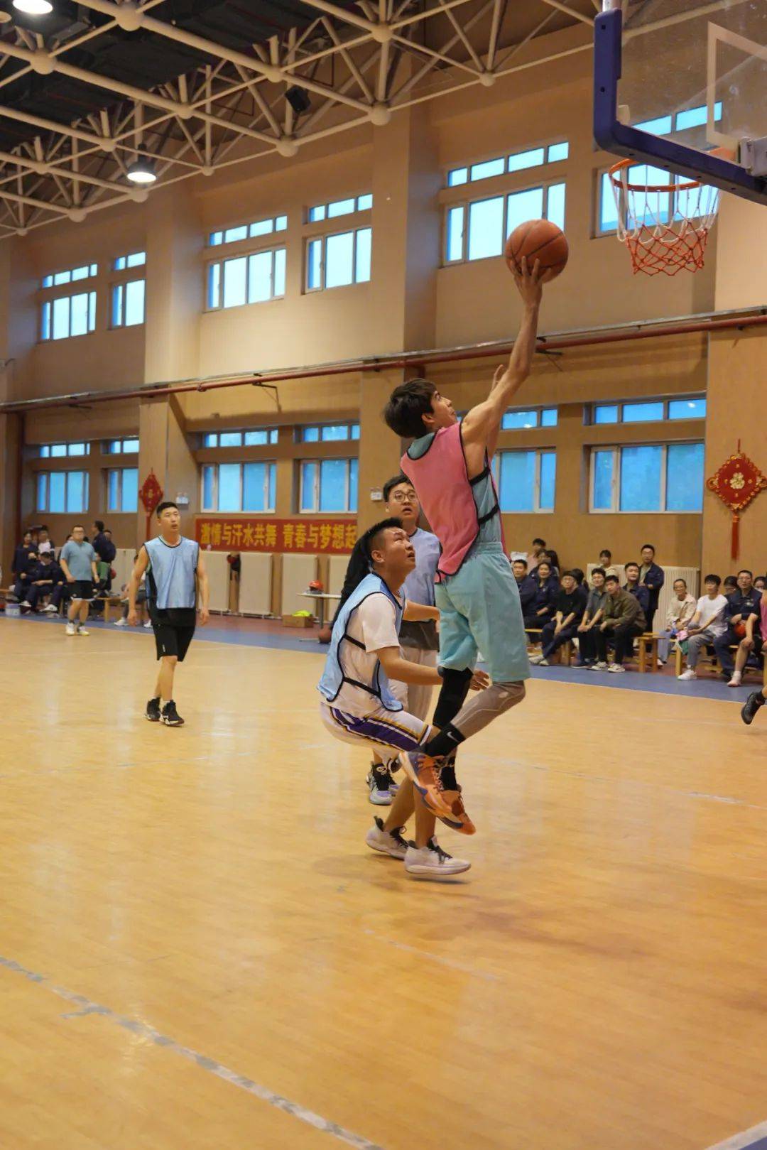 篮球赛事精彩瞬间盘点，年度回顾震撼登场