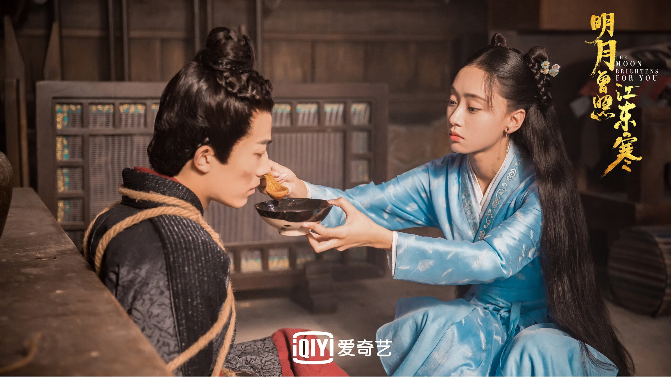 赛道狼烟，当跃马银箭共谱引擎奏鸣曲，阿隆索以银箭叛将之魂灼烧围场