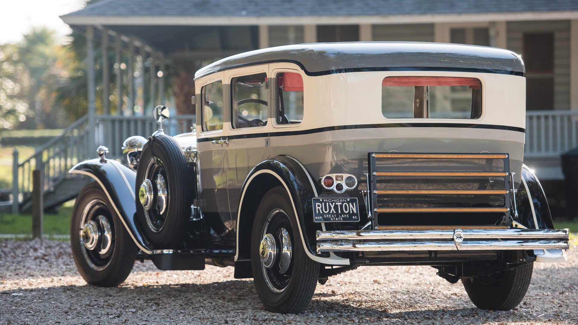 唯一性的证明，雄鹿对阵公牛激战中，锡安压力下的逆境绽放