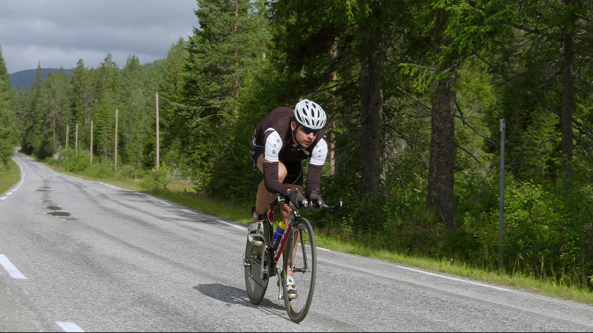 铁骨与冰心，当德罗赞在沉默中刺出最后一剑