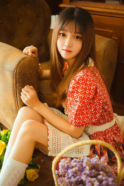 爱游戏官方-引擎轰鸣与终场哨响，体育周末的双重狂潮