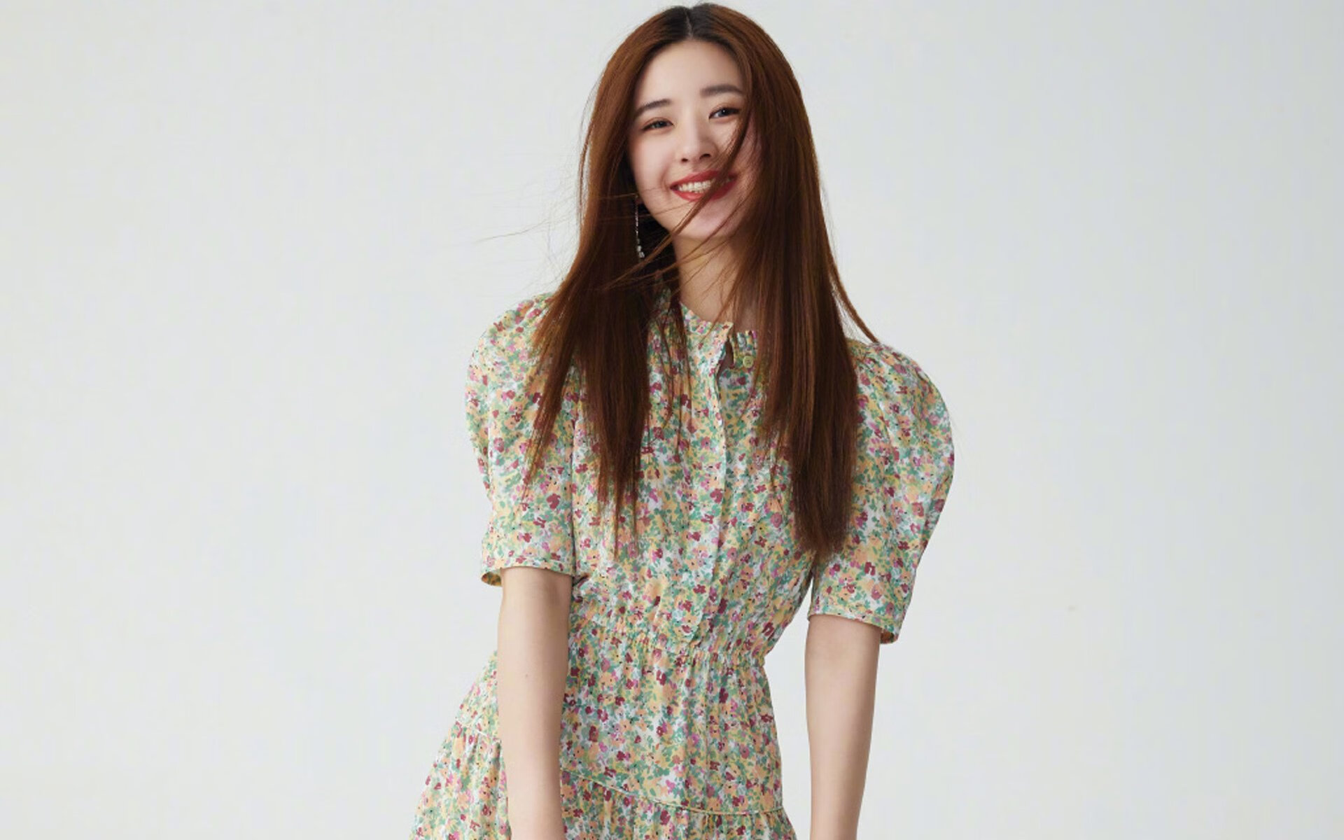 魔法与现实的对决,三笘薰与安哥拉掀翻巴萨,揭示欧洲足坛新秩序